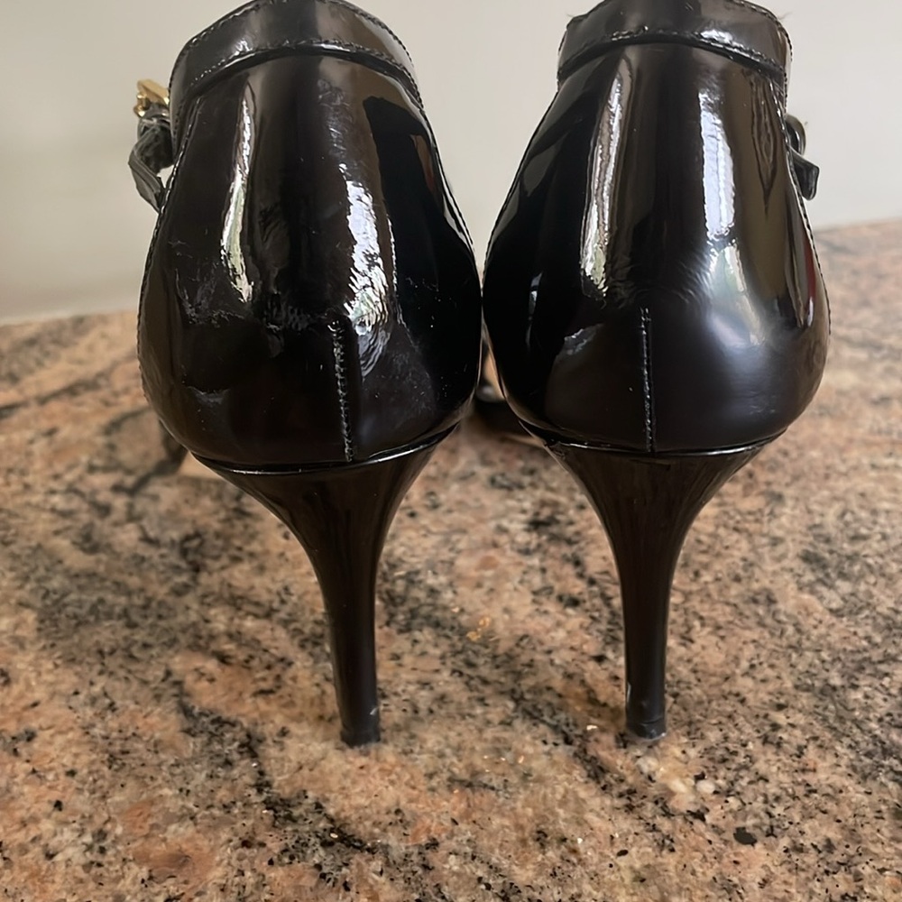 Michael Kors Simone Patent Sandal - Picture 3 of 8